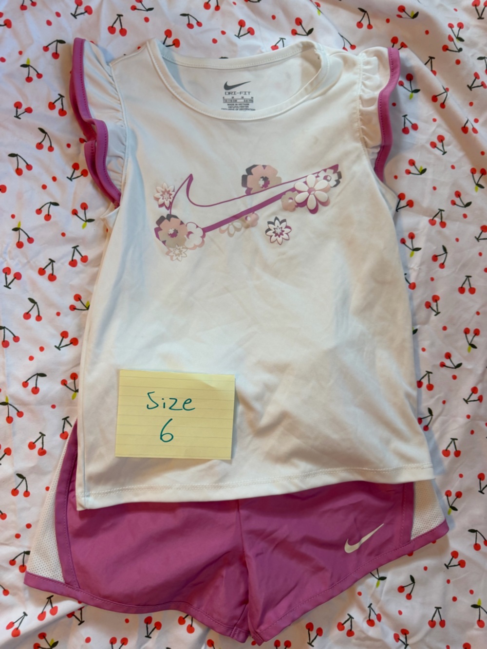 Nike Girls White and Pink Floral Swoosh Matching Set - Picture 6 of 6